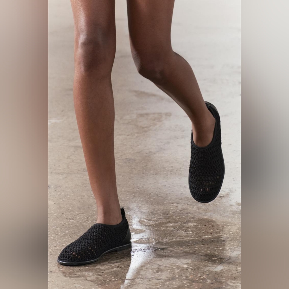 Zara Limited Edition Crochet Flat Shoes